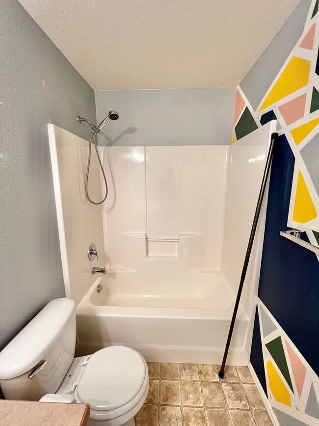 Building Photo - Beautiful 3 bed 2.5 Bath Home in East Loveland, CO!