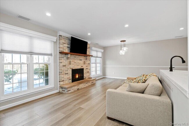 Building Photo - 56 The