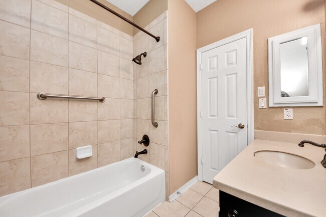 Building Photo - 3727 Lakeridge Canyon Dr