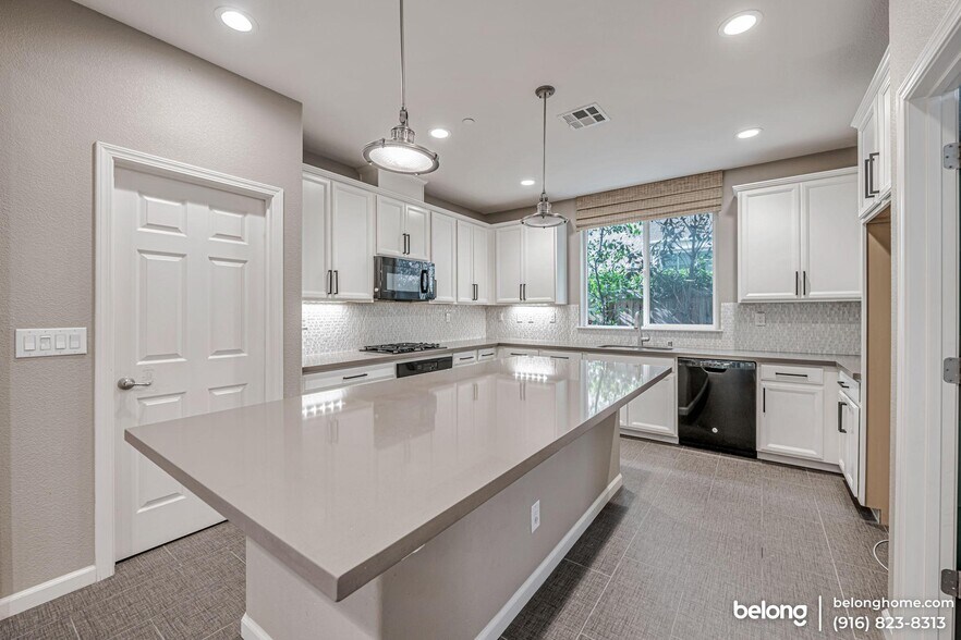Building Photo - 9773 Philta Way