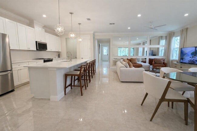 Building Photo - 9241 Patrimonio Loop