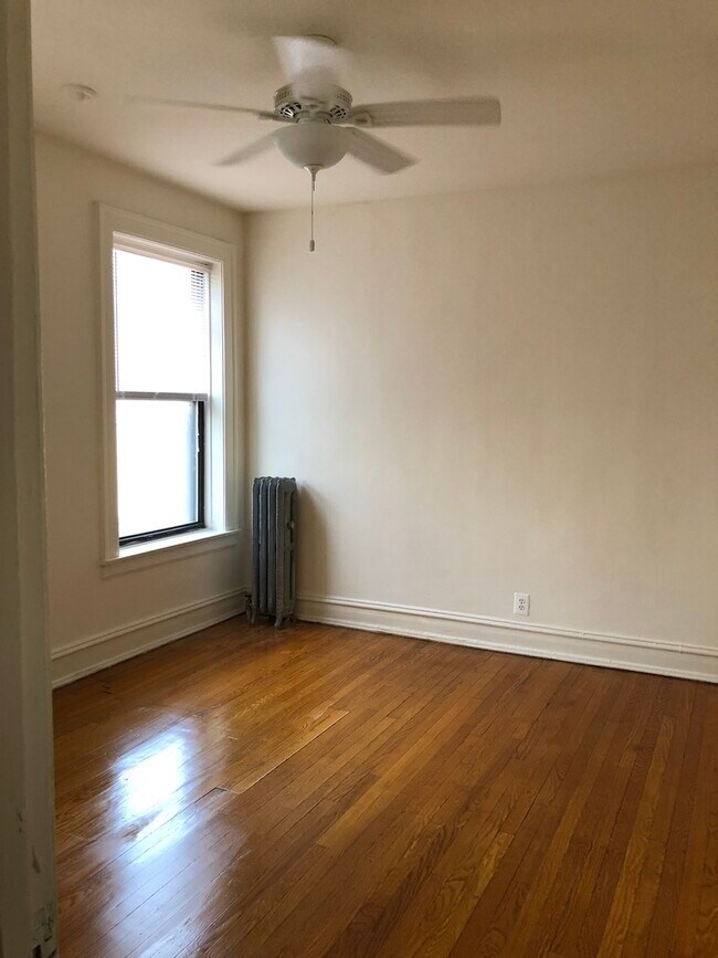 Building Photo - 1128 W Pratt Blvd