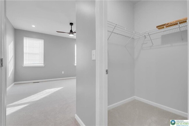 Building Photo - 4487 Cottonwood Dr