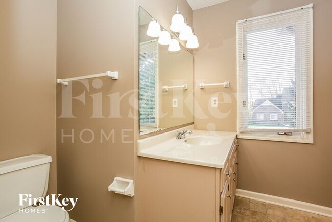 Building Photo - 12235 Pentwater Ct