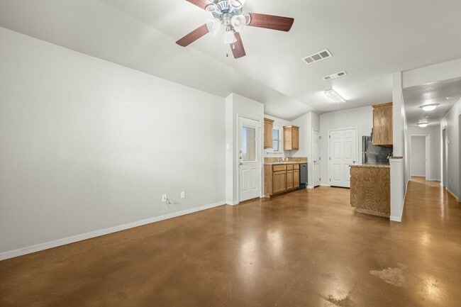 Building Photo - 1521 Aztec Trce