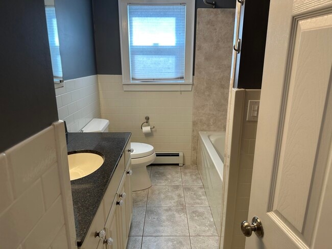 Building Photo - 15 Goen Rd