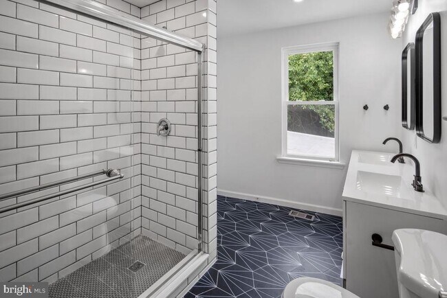 Building Photo - 4129 Terrace St