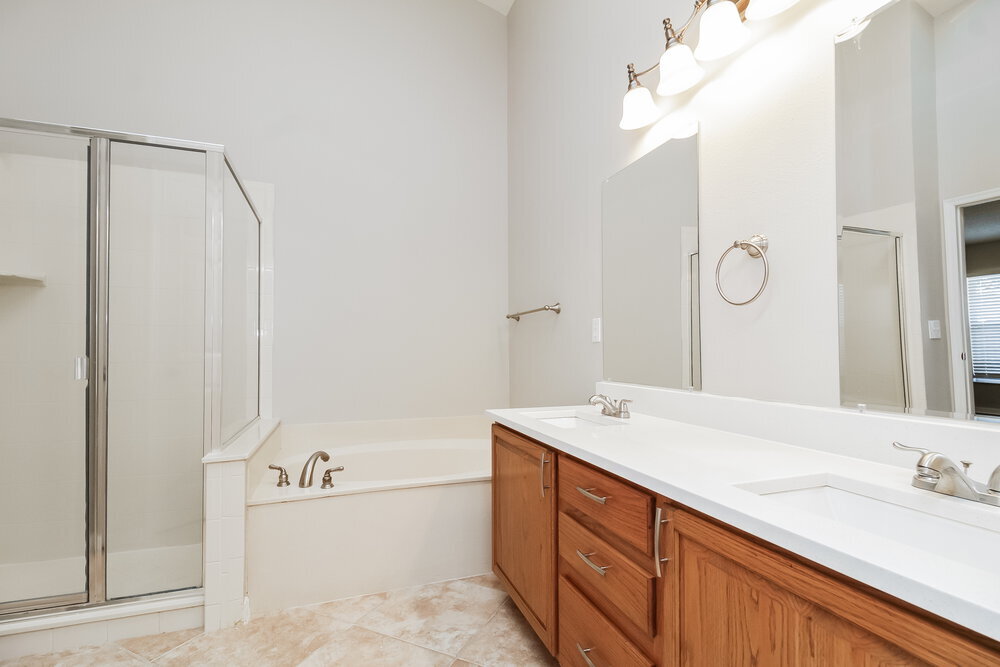 Building Photo - 2756 River Ridge Dr