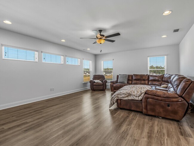 Building Photo - 3836 Ardmore Ln