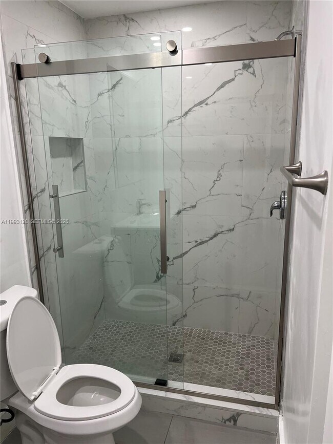 Building Photo - 1531 NW 8th Ave