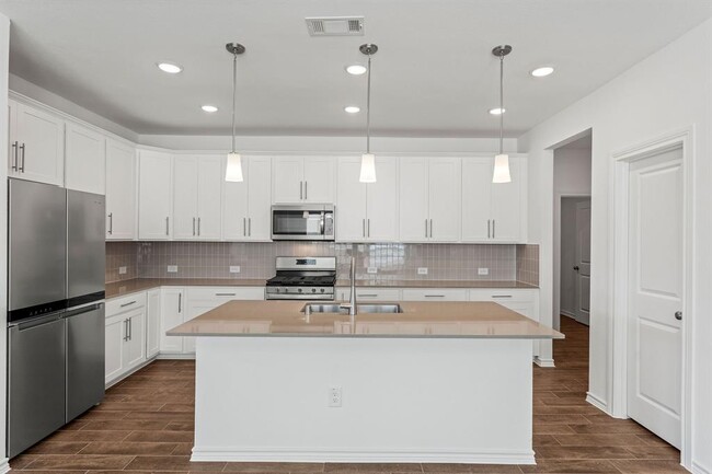Building Photo - 14377 Cedar Shadow Dr
