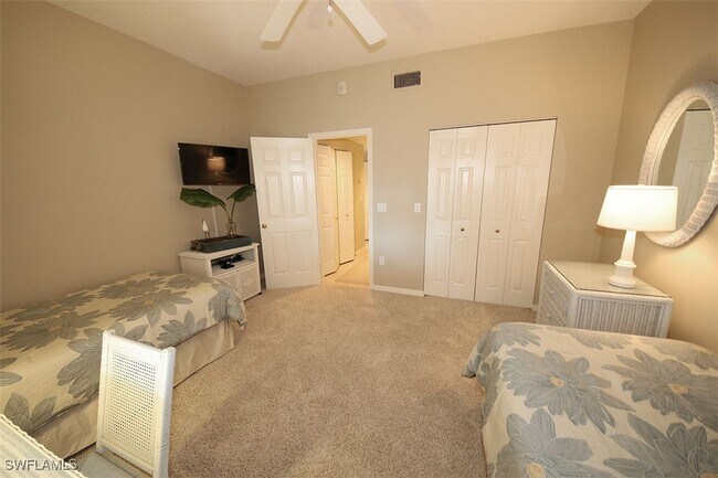 Building Photo - 265 Barefoot Beach Blvd