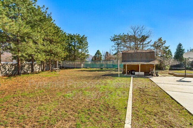 Building Photo - 10971 Cindy Cir