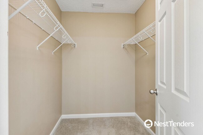Building Photo - Beautiful Amelia Concourse Home!