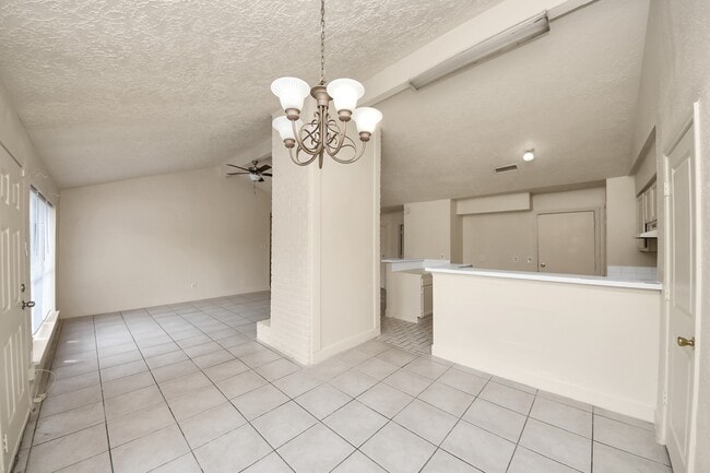 Building Photo - 7503 Roaring Springs Dr