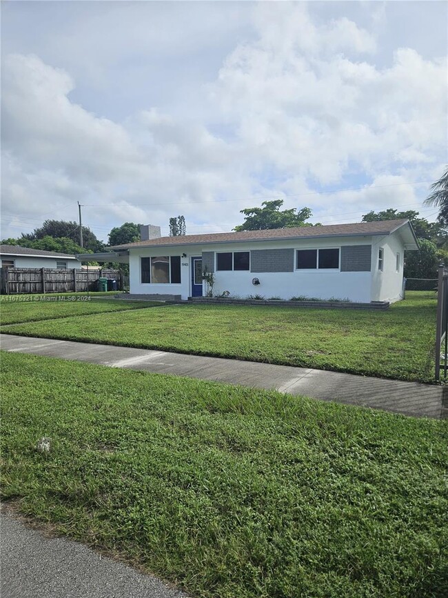 Building Photo - 3 bedroom in North Miami FL 33179