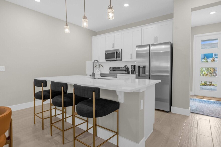 Building Photo - 7841 Spectrum Dr
