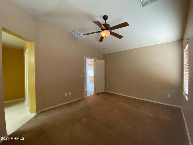 Building Photo - 1847 W Desert Seasons Dr