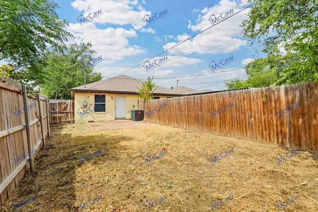 Building Photo - 3108 Lincoln Ave