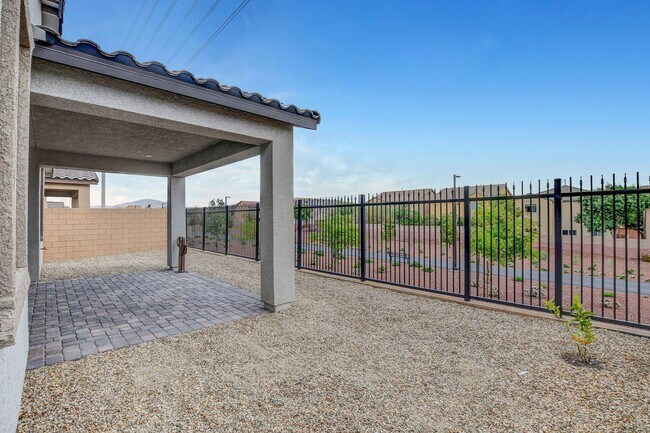 Building Photo - Beautiful Energy Star Home in Skye Hills