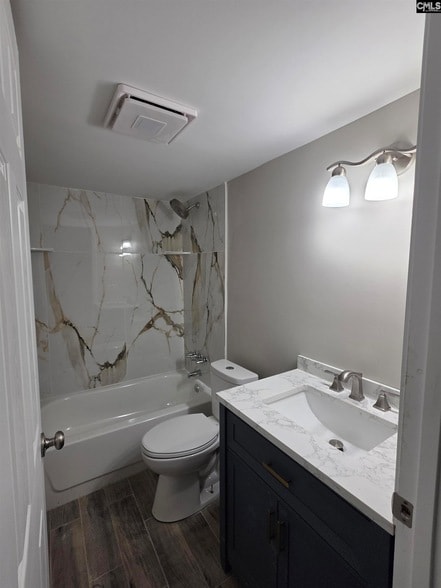 Building Photo - 105 Woodland Dr