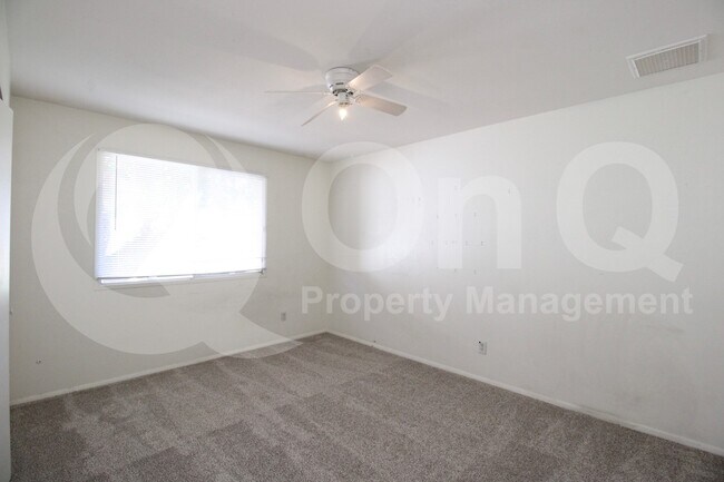 Building Photo - 1623 E Palmcroft Dr