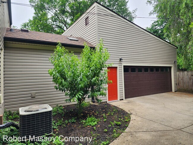 Building Photo - 3 br, 2 bath House - 819 Fountain Avenue