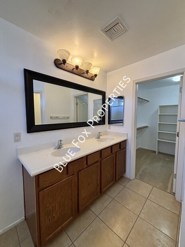 Building Photo - 3534 W Goshen Dr