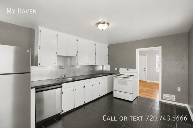 Building Photo - Adorable 2 bedroom unit in Sunnyside