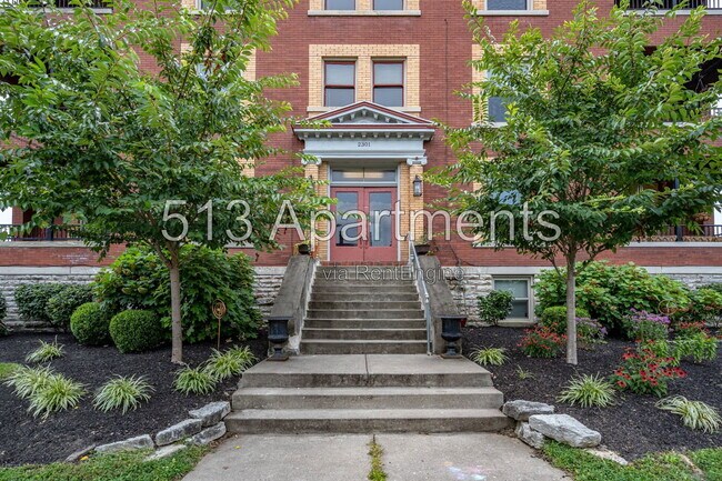 Building Photo - 2301 Hudson Ave