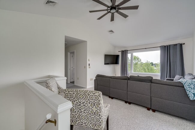 Building Photo - 40537 NY-12