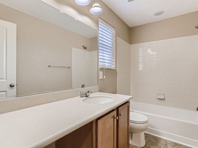 Building Photo - 10219 Tall Oaks Cir