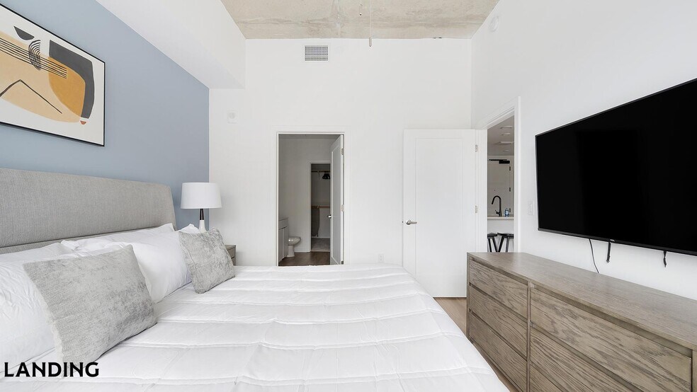 Building Photo - 1801 Patterson St