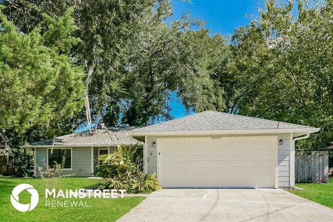 Building Photo - 4303 Ponds Dr