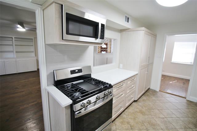 Building Photo - 1309 Cochise Dr