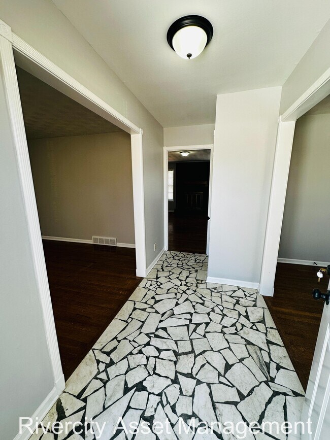 Building Photo - 5453 Fincastle Cove