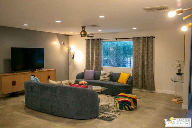 Building Photo - 38820 Bel Air Dr