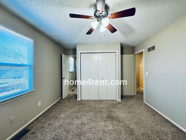 Building Photo - Beautiful, Split-Level Olathe Home w/ Stai...