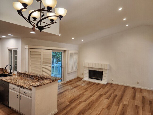 Building Photo - 8712 Endsleigh Ave