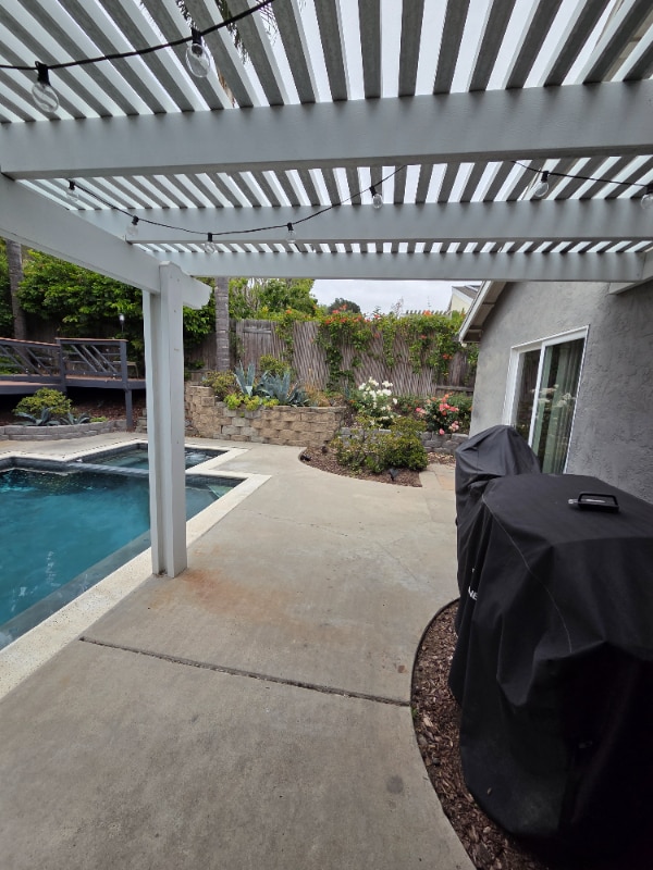 Building Photo - 8073 Hillandale Dr