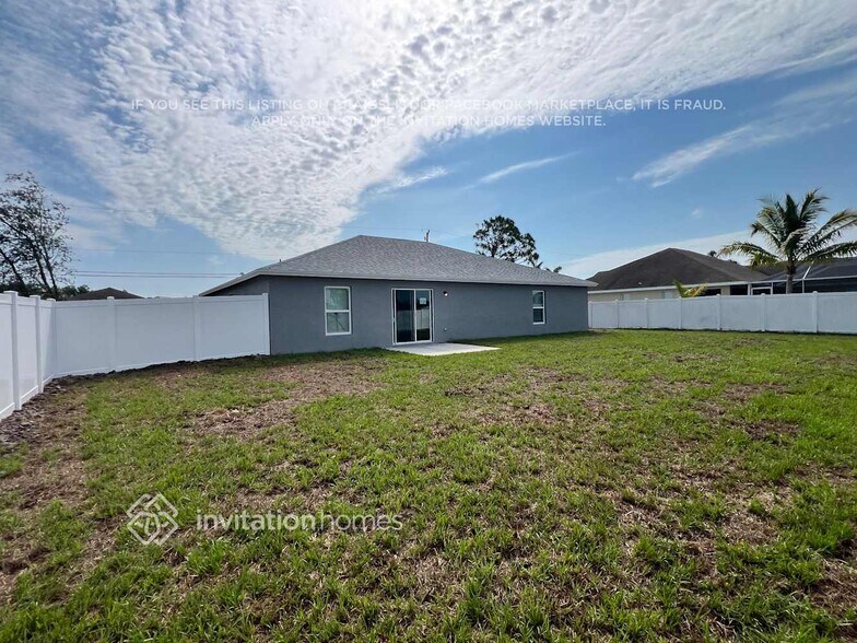 Building Photo - 5358 NW Rugby Dr
