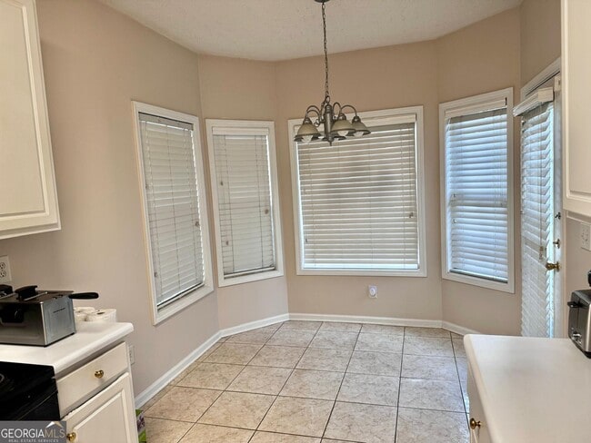 Building Photo - 1481 Edgeley Way