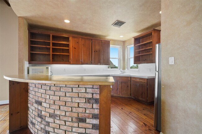 Building Photo - 1514 Stanford St