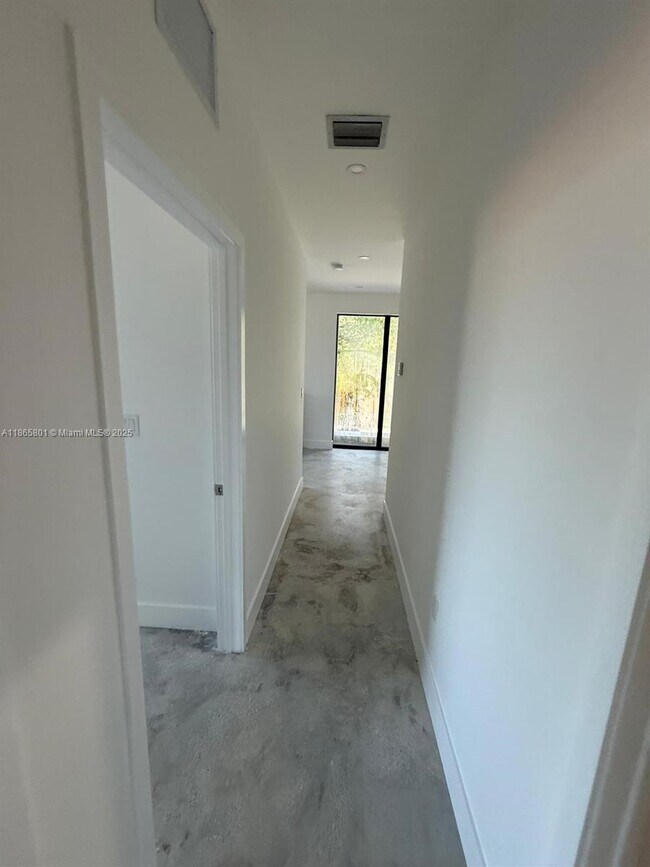 Building Photo - 2242 NW 99th Terrace