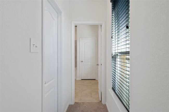 Building Photo - 4007 Mossy banks Ln