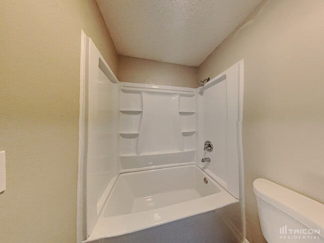 Building Photo - 713 Wynfield Cir