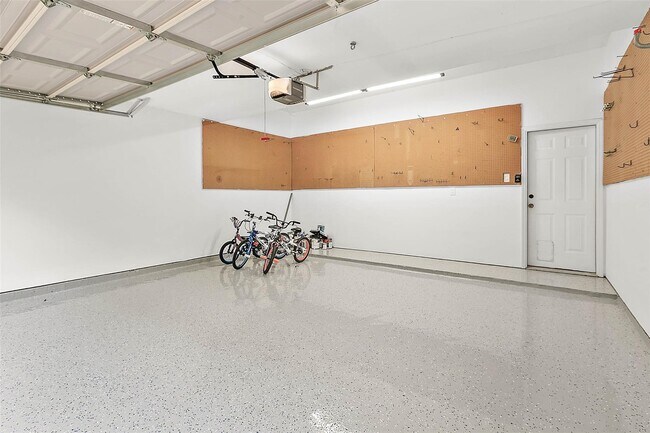Building Photo - 8 Greentwig Pl
