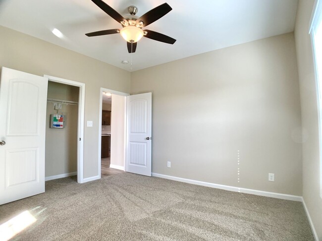 Building Photo - 432 Ayden Ln