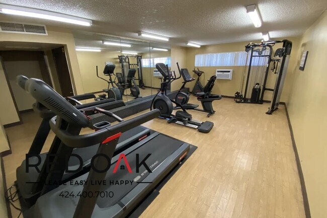 Building Photo - 17830 1/3 Sherman Way -348