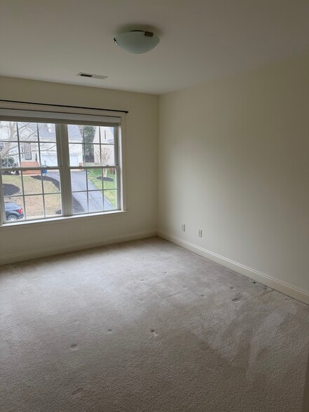 Bedroom 4 - 2912 Tidal Dr